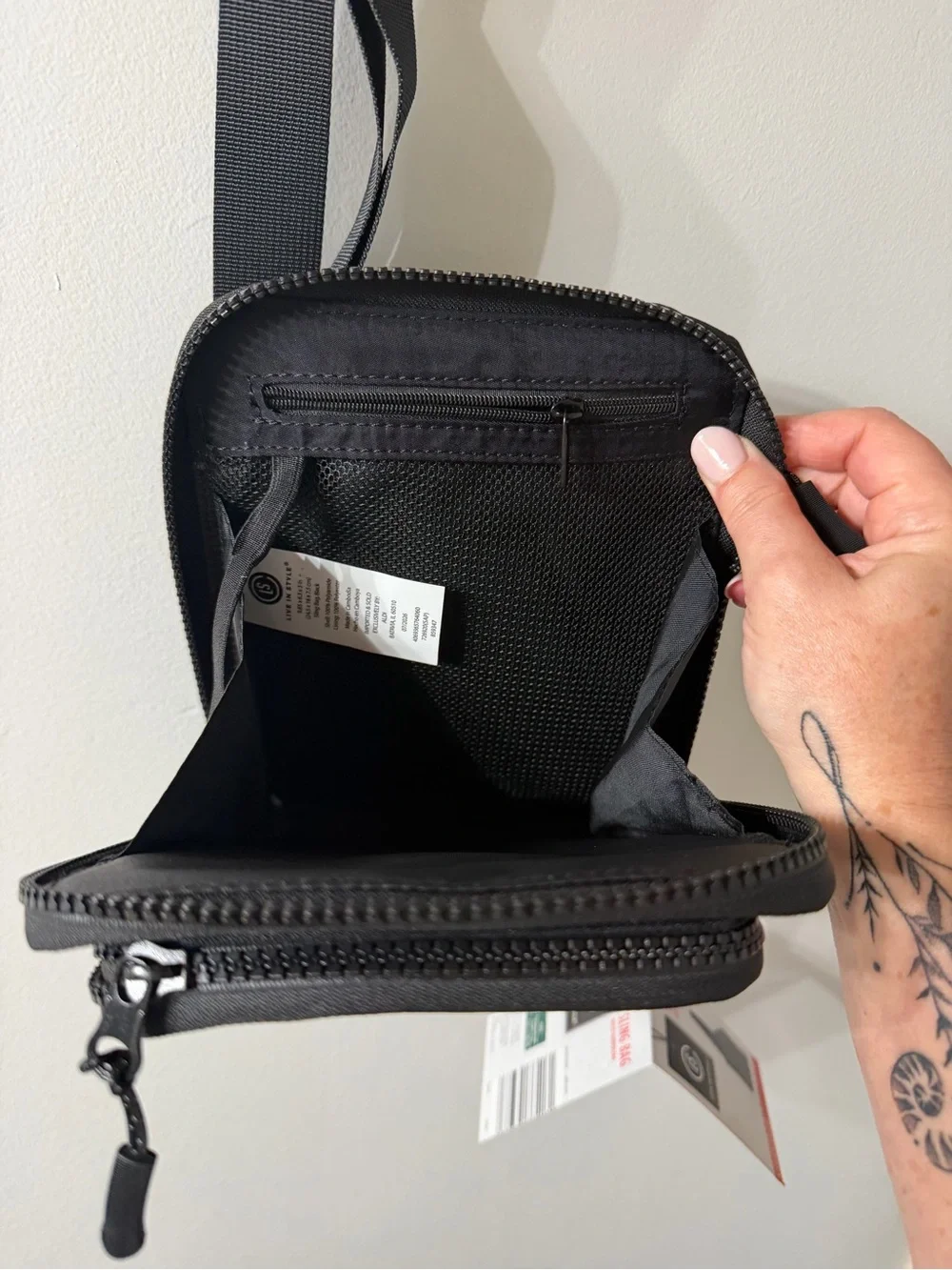 Black Unisex Sling Bag - Compact Crossbody Travel Pouch (ALDI)